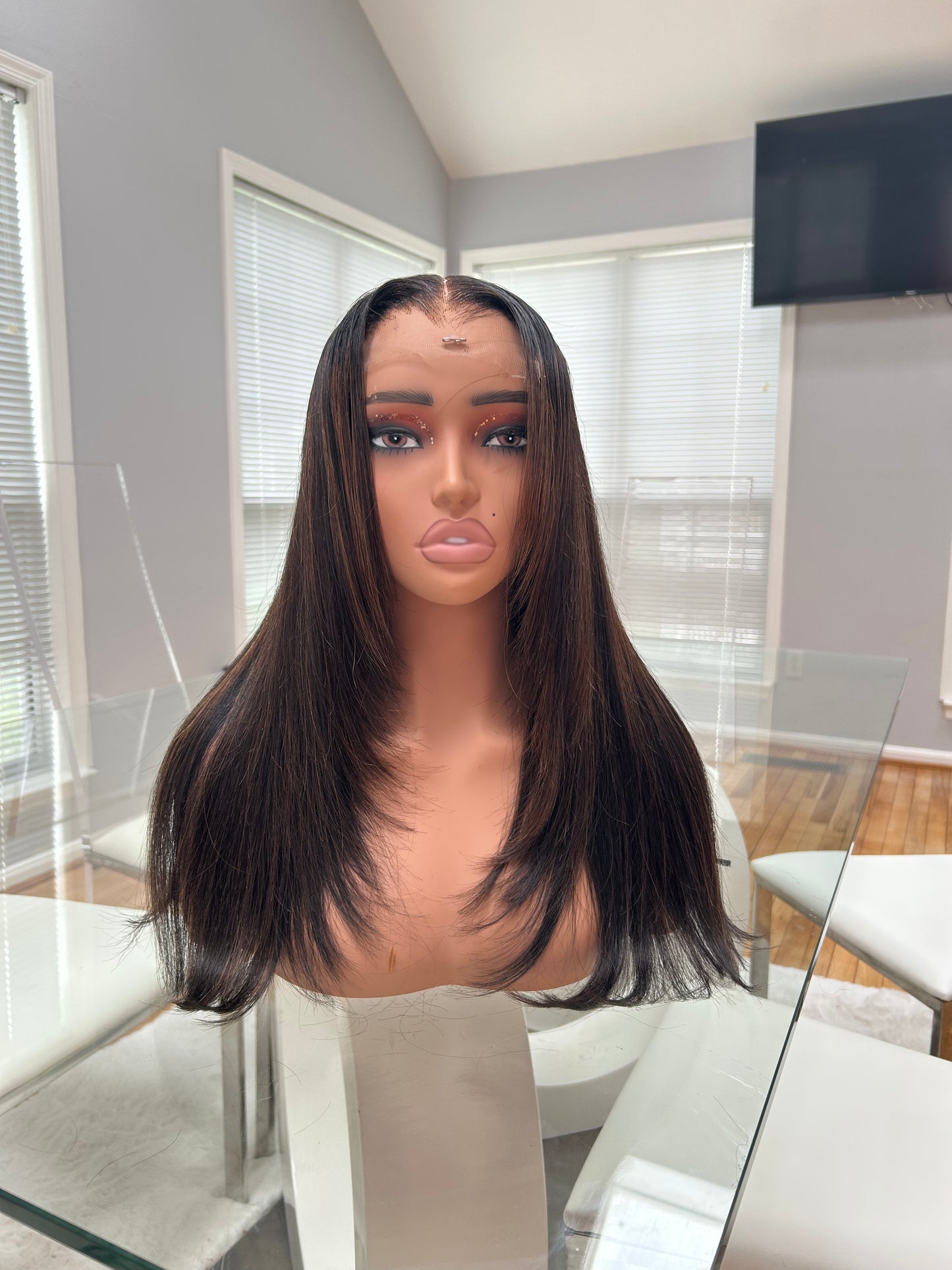 Amber glueless ready to wear unit